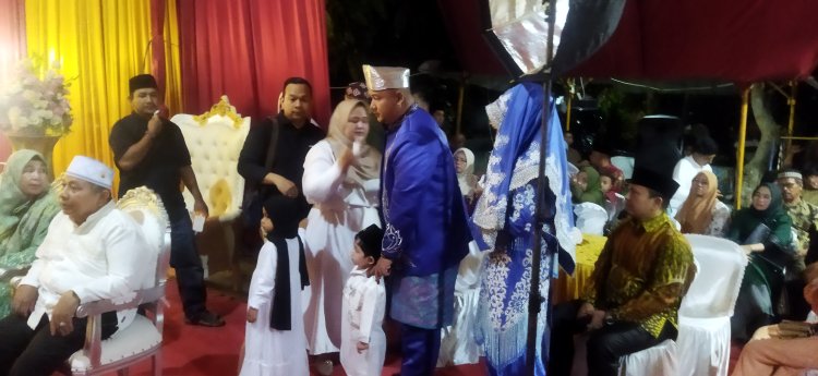 Pernikahan Dhea  Dan Yudi Disaksikan Ketua DPRD