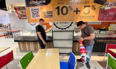 Lunas Tunggakan Pajak Daerah, Tim Bappeda Cabit Segel Peringatan Di Lokasi Wajib Pajak