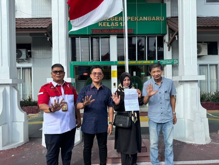Setahun Jadi Tersangka dan Terdakwa Penganiayaan Akhirnya Bebas Murni Di Pengadilan Negeri Pekanbaru