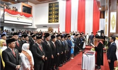 Rapat Paripurna Pelantikan Anggota DPRD Kota Pekanbaru Periode 2024-2029