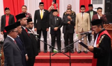 Rapat Paripurna Pelantikan Pimpinan DPRD Kota Pekanbaru Periode 2024-2029