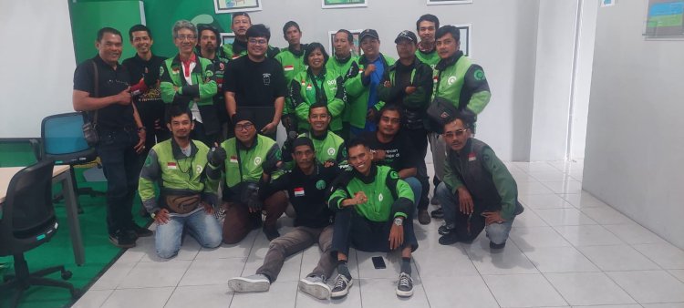 Diskusi  Komunitas Gojek Pekanbaru Tentang Hoax KGMP