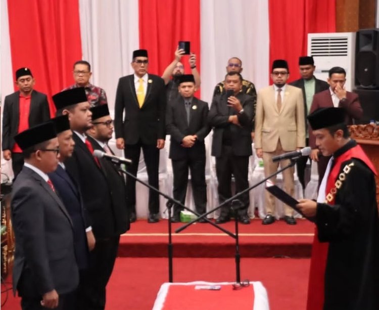 Rapat Paripurna Pelantikan Pimpinan DPRD Kota Pekanbaru Periode 2024-2029