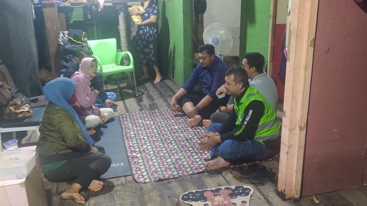 Basecamp Driver Pekanbaru Online Serahkan Bantuan Korban Banjir