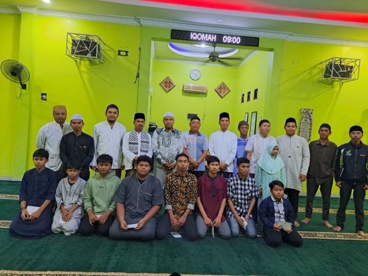 Buka Puasa Bersama Anak Yatim Di Musholla Al Amin Podomoro Air Dingin