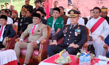 Bupati Pelalawan Zukri Hadiri Upacara Hari Bayangkara 79