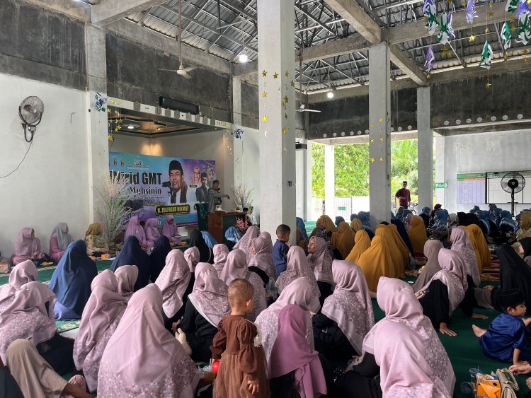 Antusias Warga Mengikuti Acara Majelis Taklim Gabungan se Desa Baru Siak Hulu di Masjid Al-Amin Desa Baru